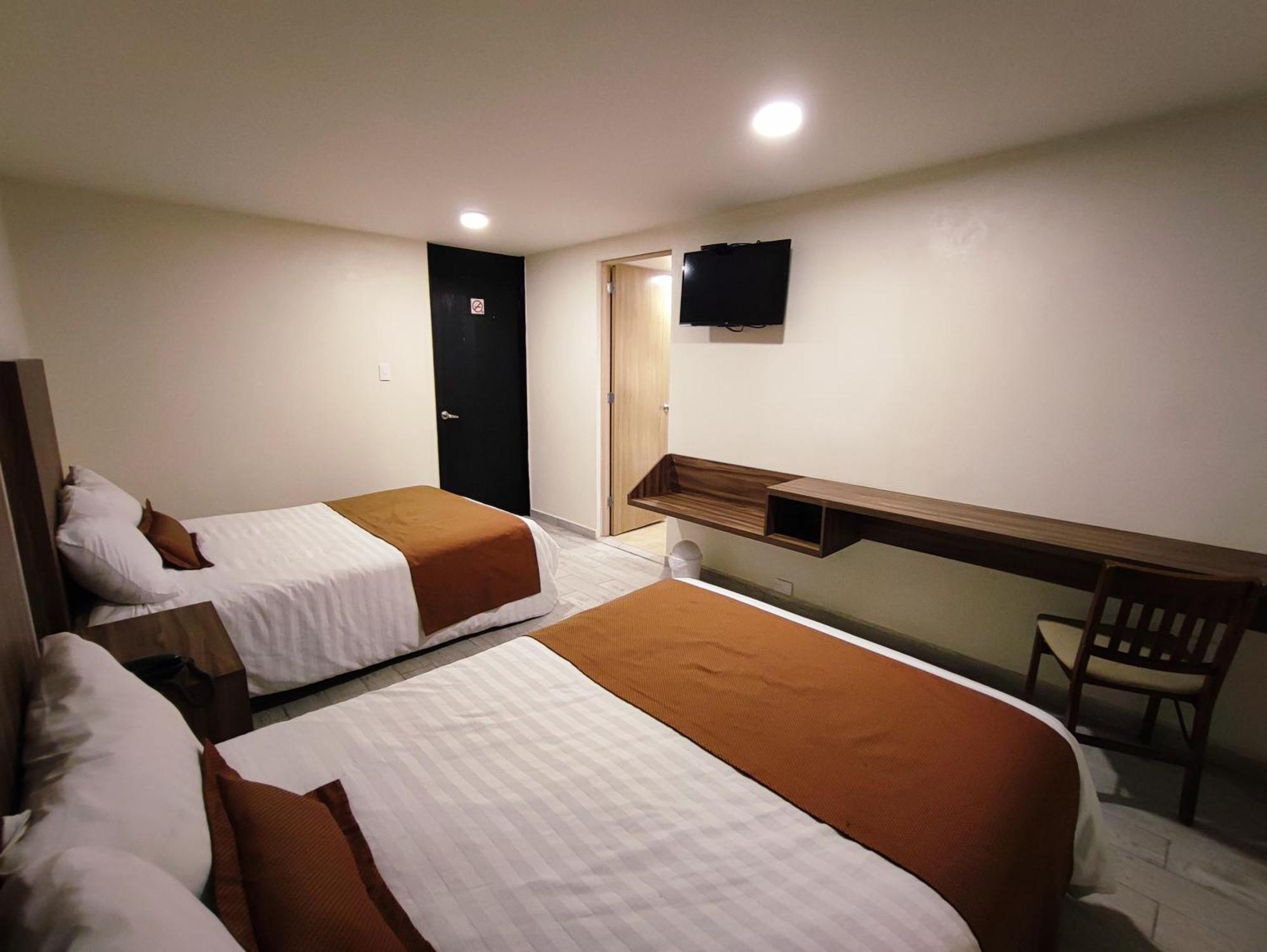 Hotel Plaza Morelos トルーカ エクステリア 写真